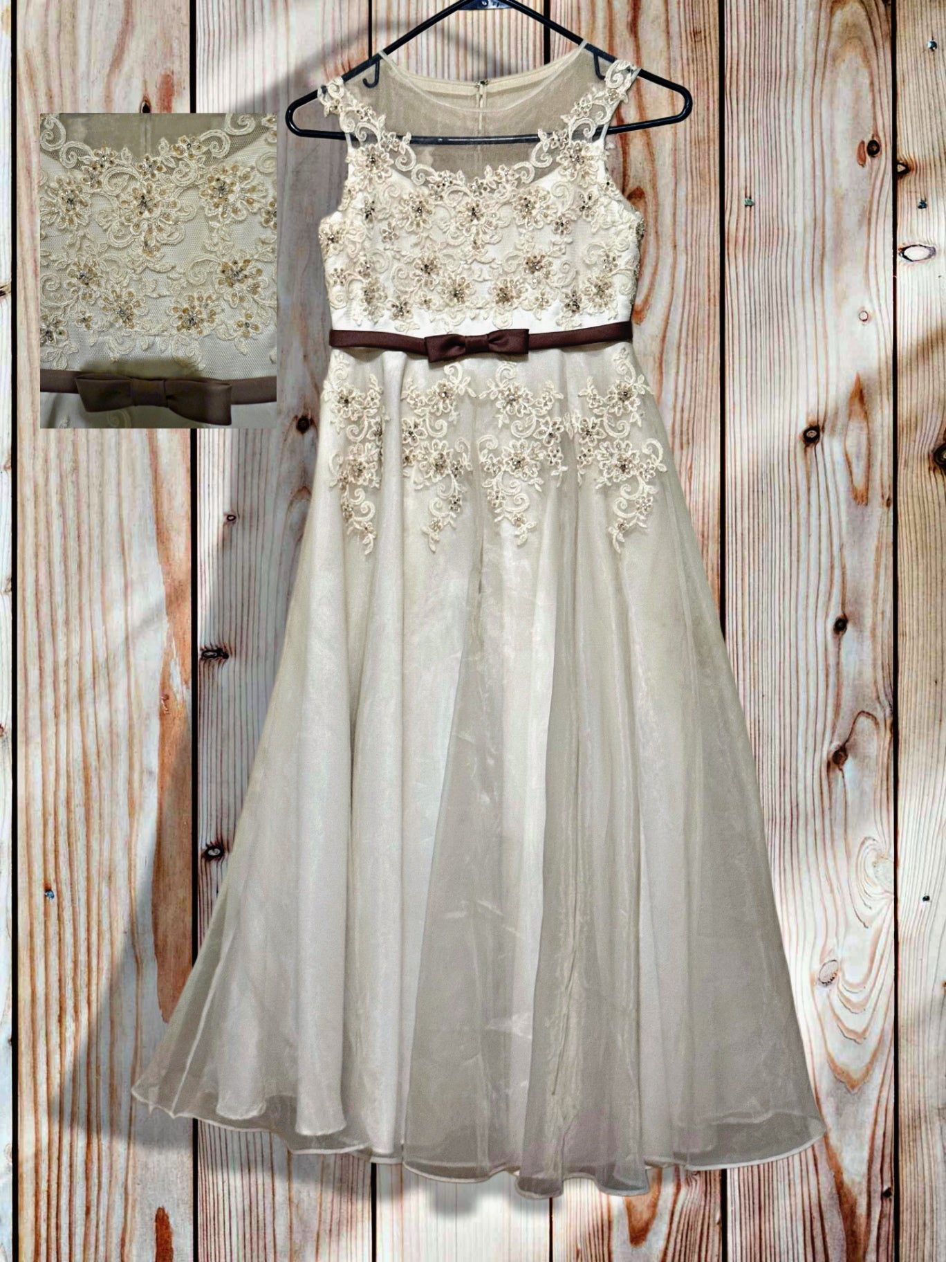 Flower Girl or Special Occasions Dress 10 girls Cream/Beige