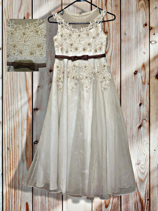 Flower Girl or Special Occasions Dress 10 girls Cream/Beige