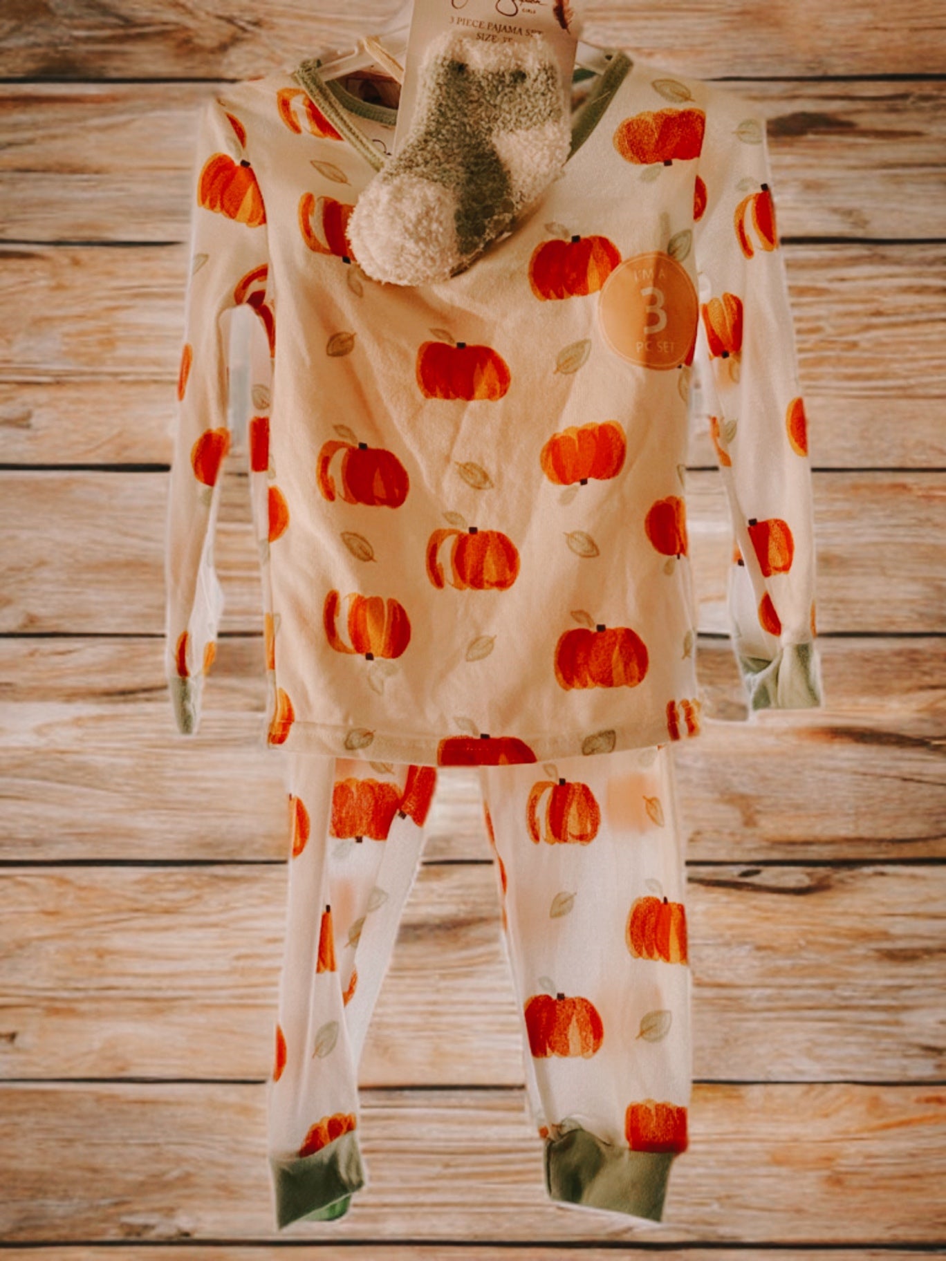 Jessica Simpson Pajamas 3T Cream with orange pumpkins and green accents