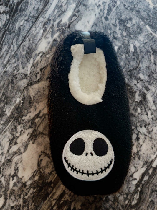 Unknown Slippers Large 9-10 (Adult) Black and white